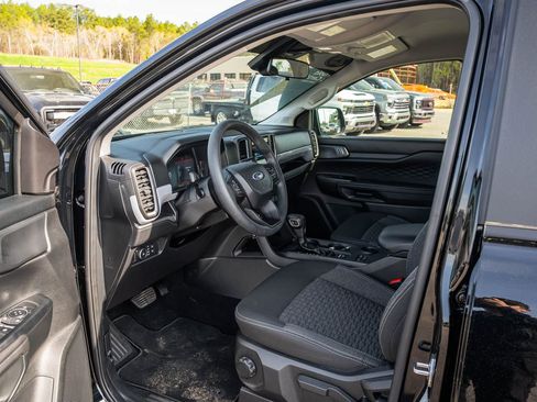 Used 2025 Ford Ranger XL w/ Trailer Tow Package image 19