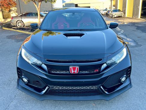 Used 2019 Honda Civic Type R image 2