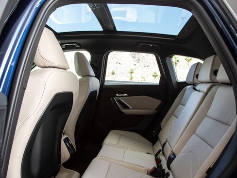 Certified 2025 BMW X1 xDrive28i w/ Technology Package image 21