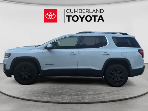 Used 2020 GMC Acadia SLT FWD image 2