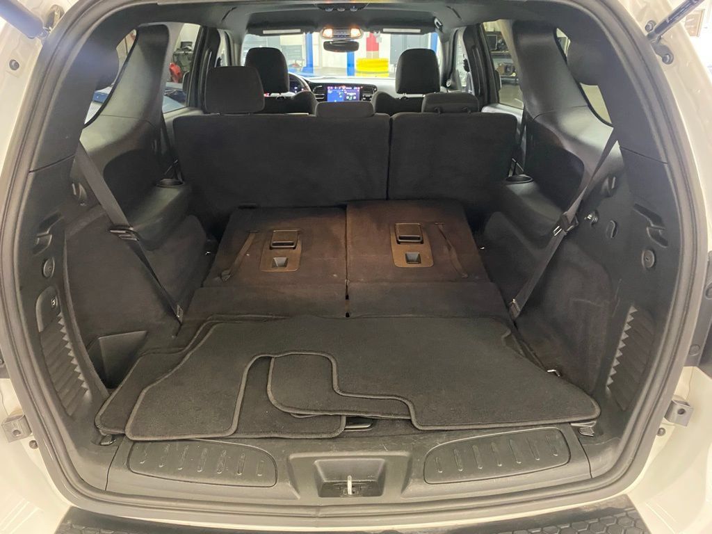 Used 2024 Dodge Durango R/T RWD image 32