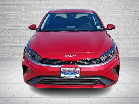 Used 2024 Kia Forte LXS FWD image 2