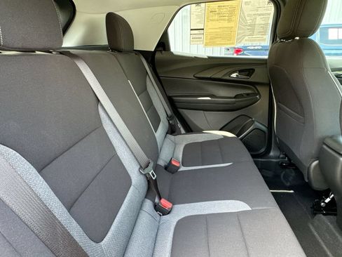 Used 2026 Chevrolet TrailBlazer LS w/ LS Convenience Package FWD image 29