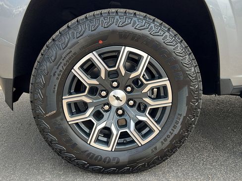 New 2026 Chevrolet Colorado Z71 w/ Technology Package image 11