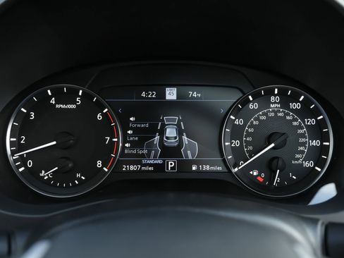 Used 2022 INFINITI QX50 Sensory image 9