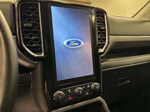 Used 2024 Ford Ranger XLT w/ Trailer Tow Package image 13