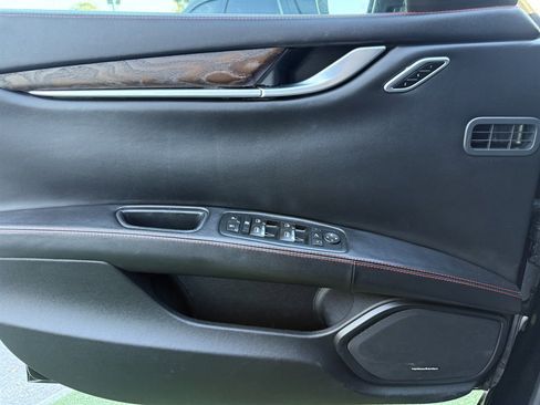 Used 2017 Maserati Ghibli image 27