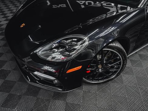 Used 2018 Porsche Panamera Turbo image 6