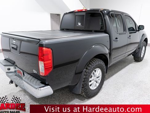 Used 2016 Nissan Frontier SV image 5