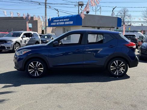 Used 2020 Nissan Kicks SV image 30
