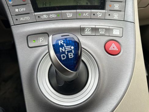 Used 2014 Toyota Prius One image 26