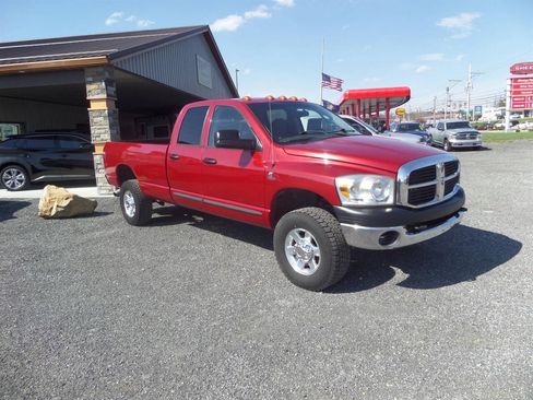 Used 2009 Dodge Ram 2500 Truck SLT w/ Popular Equipment Group AWD/4WD image 3