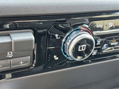 New 2026 GMC Sierra 1500 Elevation w/ LPO, Elevation Black Package image 17