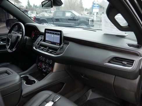 Used 2021 Chevrolet Tahoe Z71 image 32