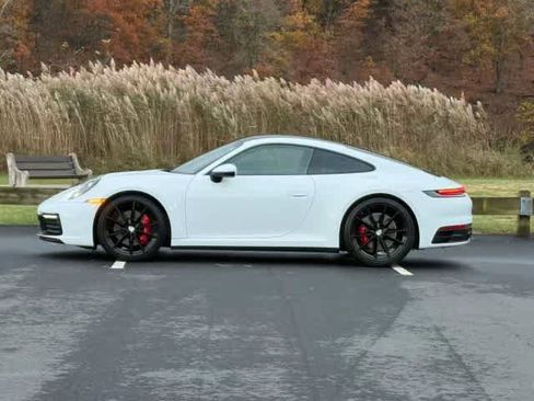 Used 2023 Porsche 911 Carrera 4S image 2