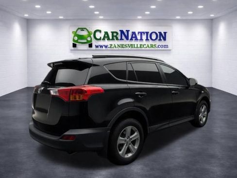 Used 2014 Toyota RAV4 XLE AWD/4WD image 4