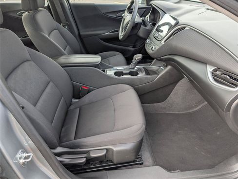 Used 2024 Chevrolet Malibu LT FWD image 38