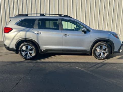 Used 2023 Subaru Ascent Premium w/ Convenience Package image 7