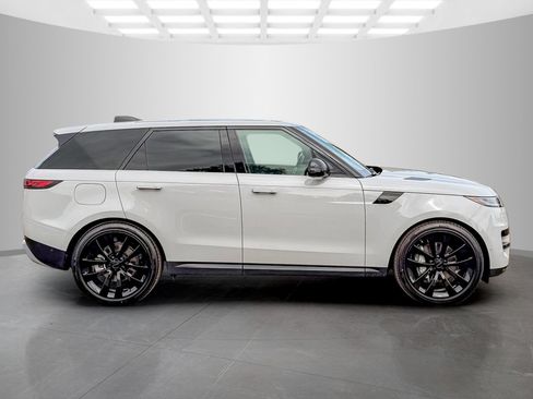 New 2026 Land Rover Range Rover Sport SE AWD/4WD image 6