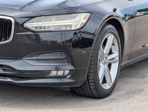 Used 2017 Volvo S90 T5 Momentum w/ Convenience Package FWD image 10