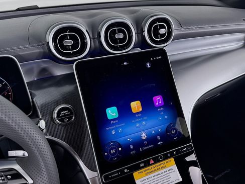 New 2026 Mercedes-Benz GLC 300 image 19