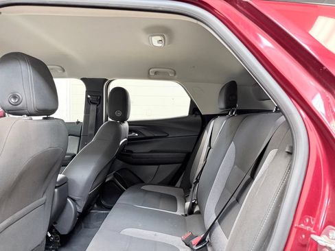 Used 2025 Chevrolet TrailBlazer LT AWD/4WD image 18