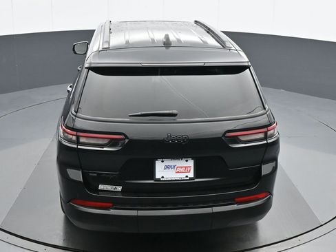 Used 2022 Jeep Grand Cherokee L Laredo image 21