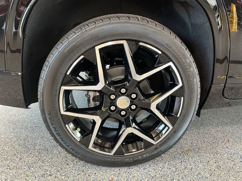 New 2026 Chevrolet Traverse High Country w/ LPO, Floor Liner Package FWD image 35