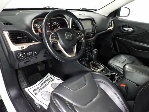 Used 2014 Jeep Cherokee Limited w/ Technology Group AWD/4WD image 9