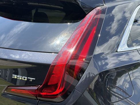 Certified 2023 Cadillac XT4 Premium Luxury FWD image 9