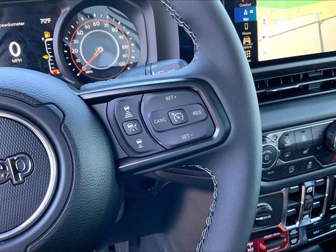 New 2026 Jeep Gladiator Rubicon AWD/4WD image 16
