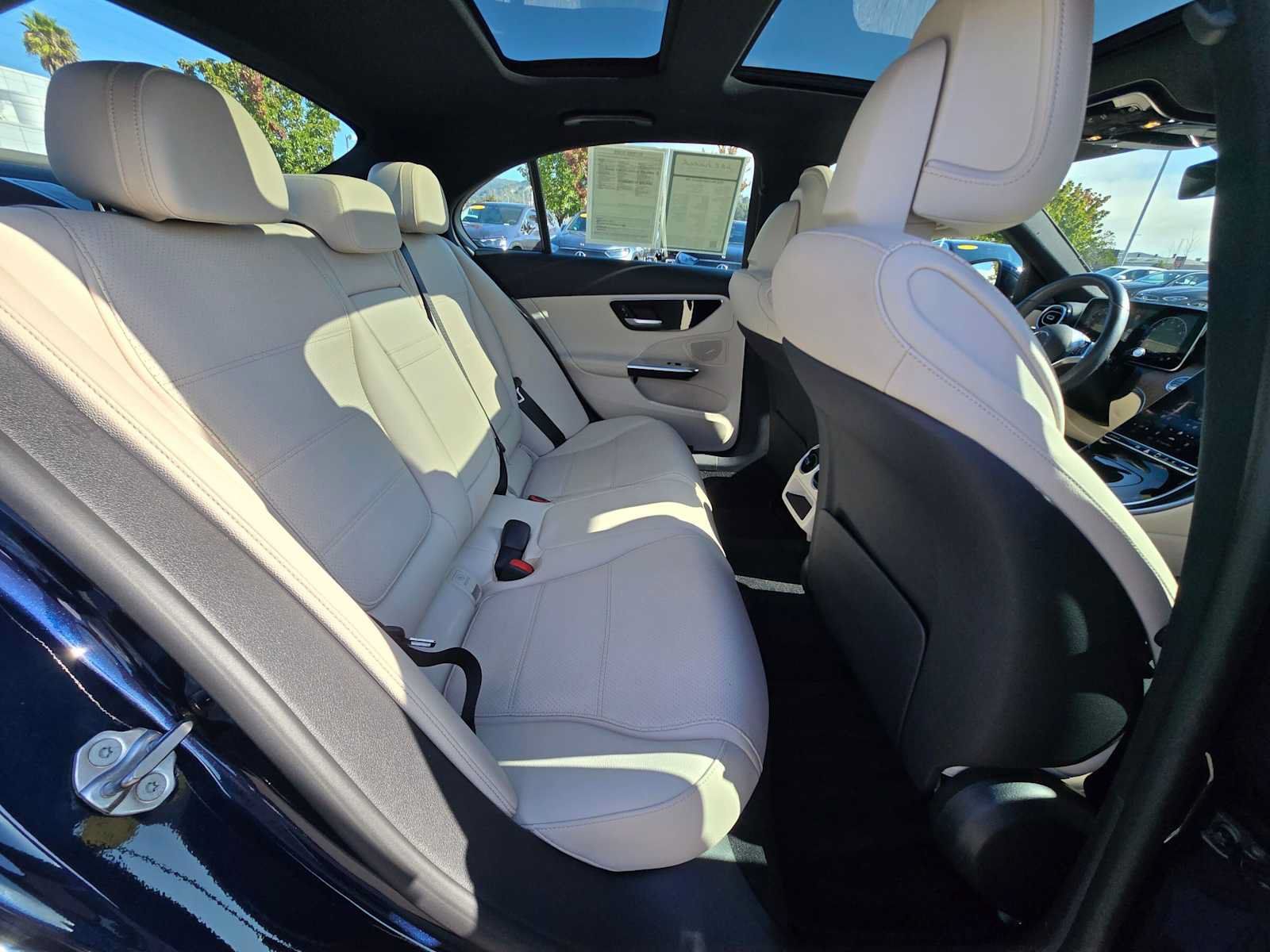 Used 2022 Mercedes-Benz C 300 Sedan image 12