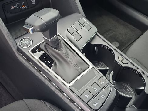 New 2026 Kia Sportage LX FWD image 25