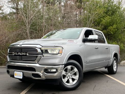 Used 2022 RAM 1500 Laramie AWD/4WD image 1
