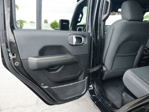 Used 2025 Jeep Wrangler Unlimited Sahara w/ Safety Group image 36