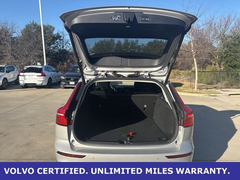 Certified 2025 Volvo V60 B5 Cross Country Plus image 7