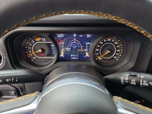 Used 2024 Jeep Wrangler Unlimited Sahara w/ Technology Group AWD/4WD image 20