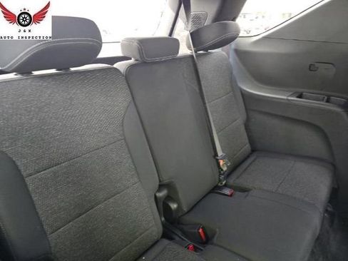 Used 2024 Chevrolet Traverse LT image 12