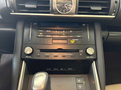 Used 2017 Lexus IS 300 AWD image 24