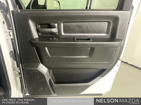 Used 2021 RAM 2500 Tradesman w/ Chrome Appearance Group AWD/4WD image 22