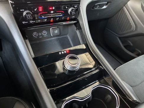 Used 2023 Jeep Grand Cherokee Altitude AWD/4WD image 36