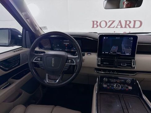 Used 2019 Lincoln Navigator Reserve AWD/4WD image 24