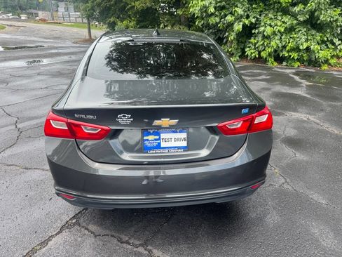 Used 2018 Chevrolet Malibu Hybrid FWD image 4