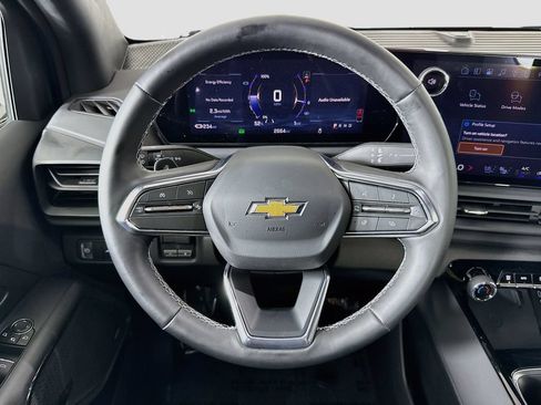 Used 2025 Chevrolet Silverado EV LT AWD/4WD image 11