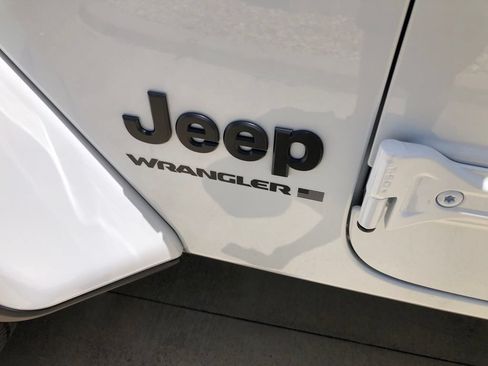 New 2025 Jeep Wrangler Unlimited Sahara w/ Safety Group AWD/4WD image 45