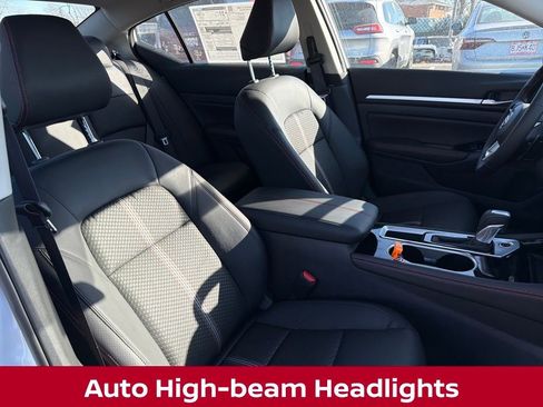 New 2025 Nissan Altima 2.5 SR image 37
