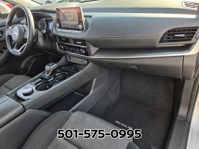 Used 2024 Nissan Rogue SV AWD/4WD image 18