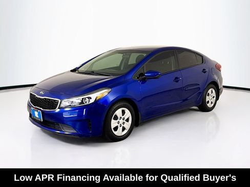 Used 2017 Kia Forte LX FWD image 3