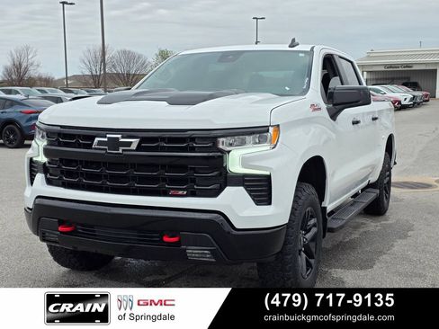 Used 2024 Chevrolet Silverado 1500 LT Trail Boss w/ Protection Package AWD/4WD image 3