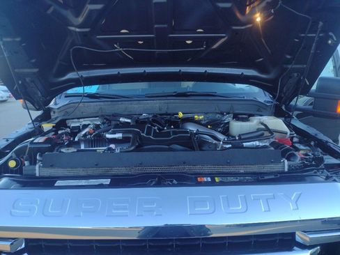 Used 2012 Ford F350 Lariat w/ Lariat Interior Pkg image 11